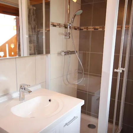 Apartment 3 Pieces Mezzanine, 8 Pers, 2 Sdb, Proche Pistes Et Commerces - Fr-1-293-66